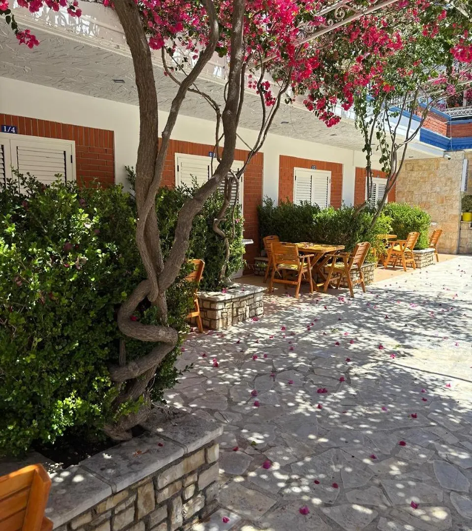 Hotel Grand Resort By Greccia Dhermi Prime Himarë